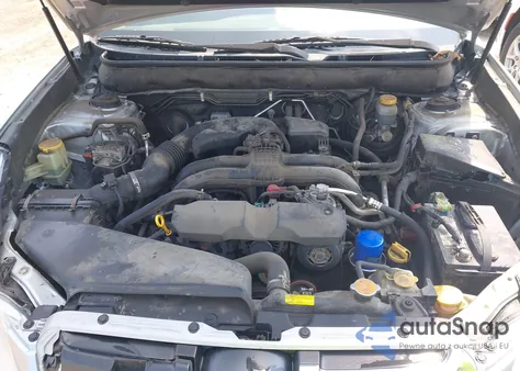 2013 Subaru Outback 2.5I Premium z USA, uszkodzony, nr VIN 4S4BRCGC8D3320635